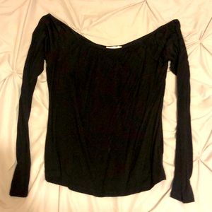 Scoop neck black long sleeve